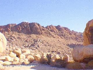 ghost town skull rock high desert, mojave, desert photos, pictures, california, san bernardino county, mojave, desert, california, near victorville, apple valley, barstow, hesperia, phelan, el mirage, attraction, travel, geologic feature, scenic, photo tour, desert life, film location, movie location, video location, Lucerne Valley, California