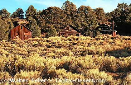 Buildings west of the pass